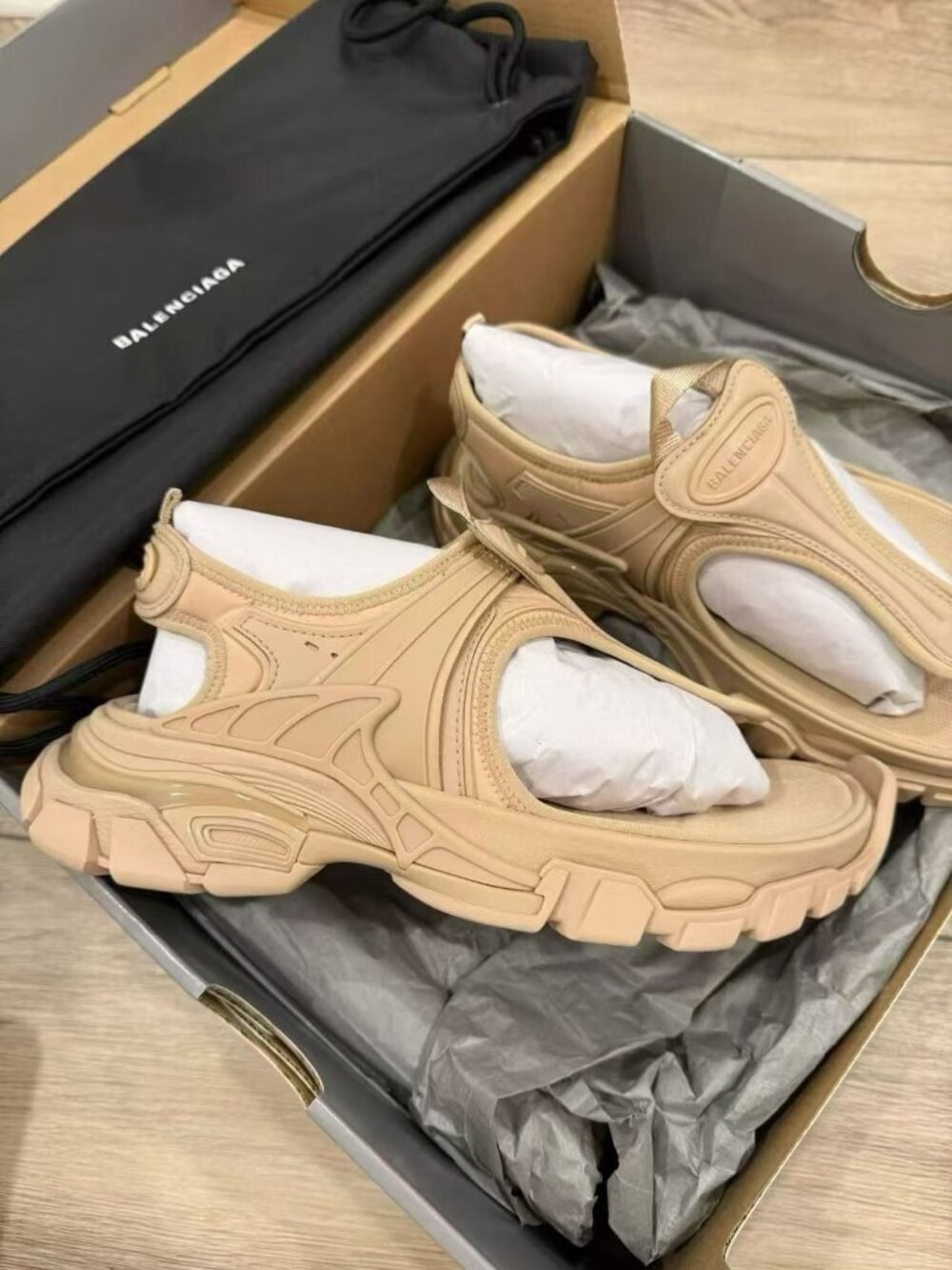NIB Authentic Balenciaga Track Metallic Nude Thong Sandals - Picture 3 of 6